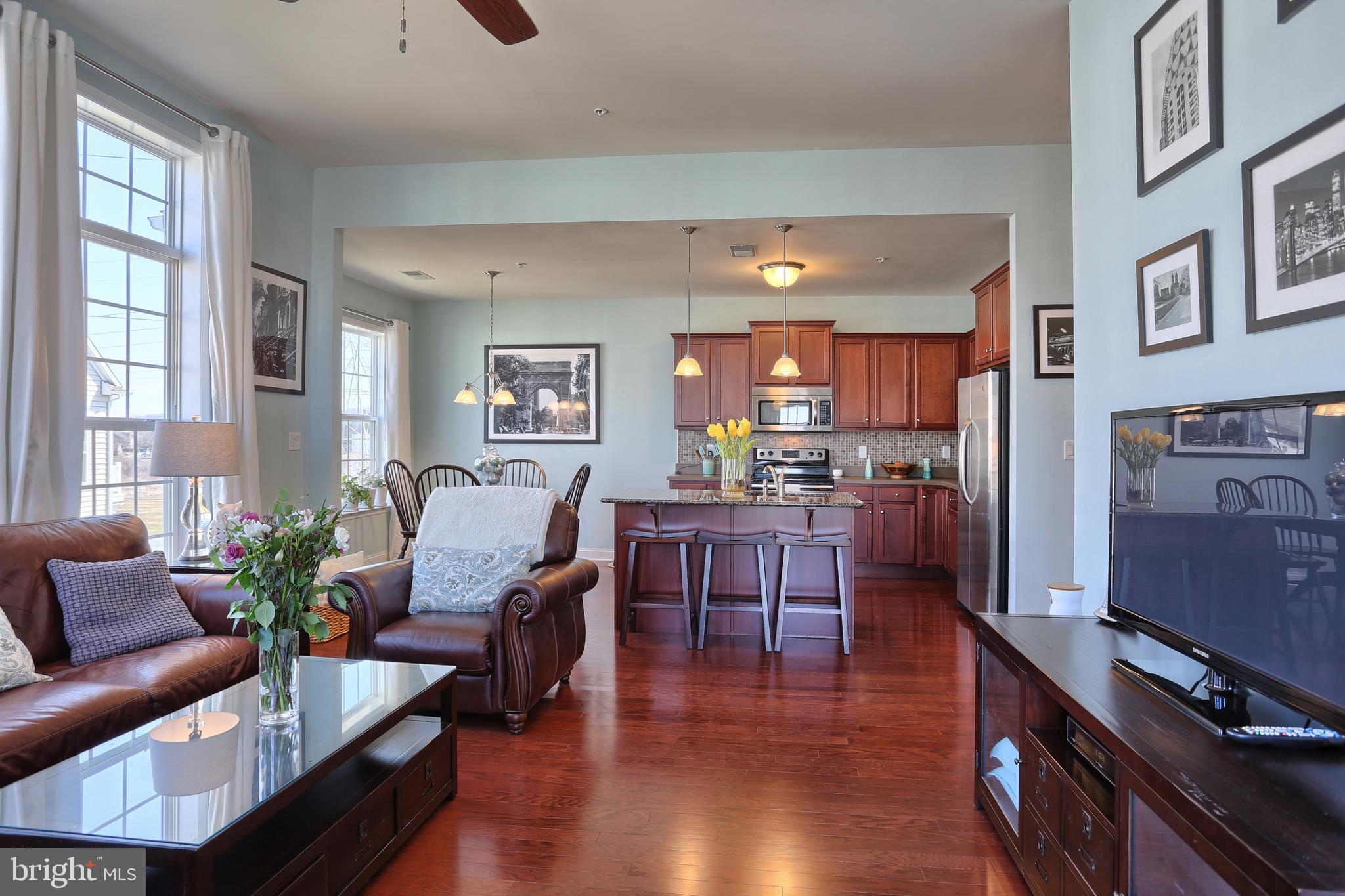 DEER RUN COMMONS - Residential
