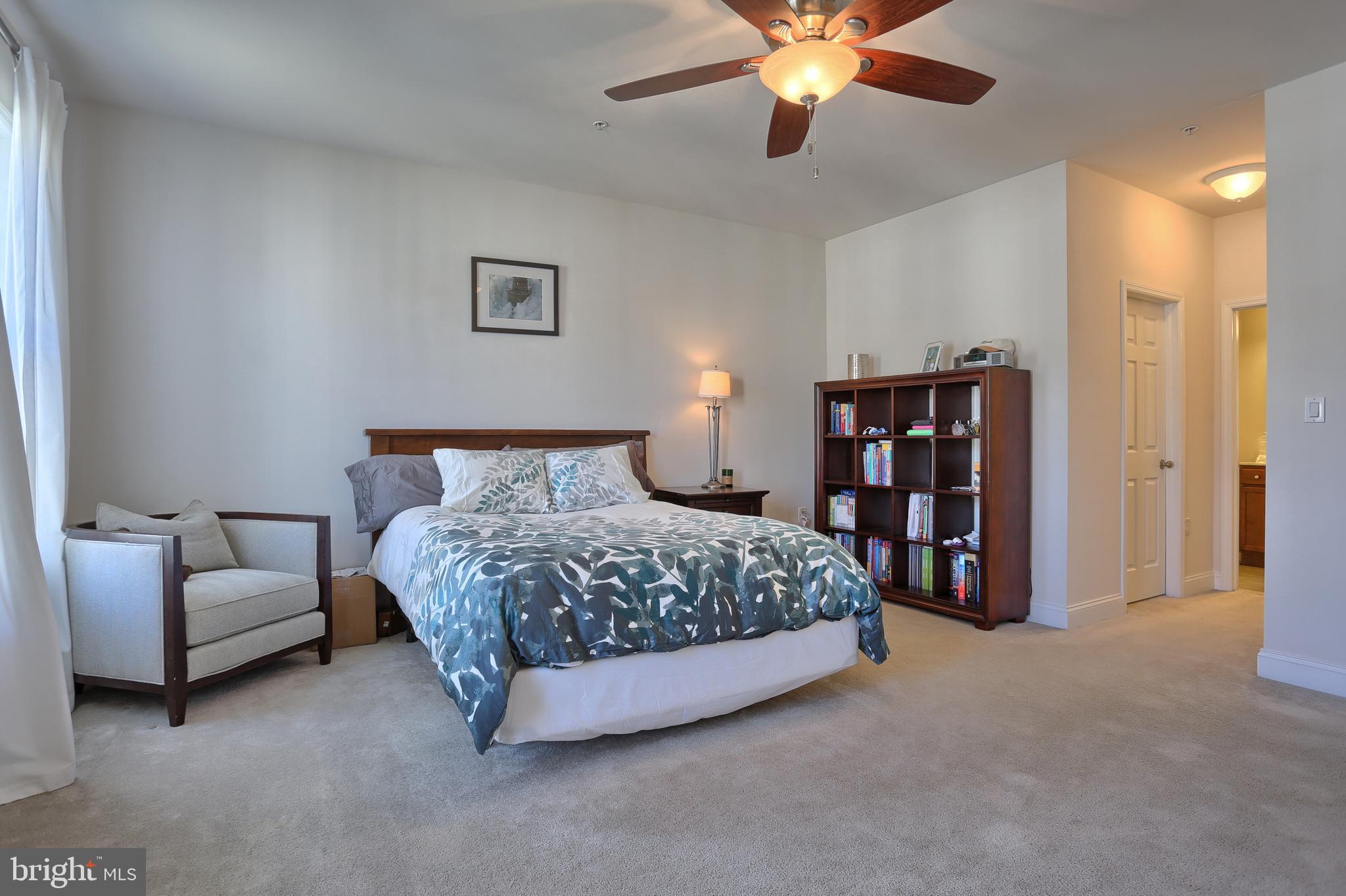 DEER RUN COMMONS - Residential