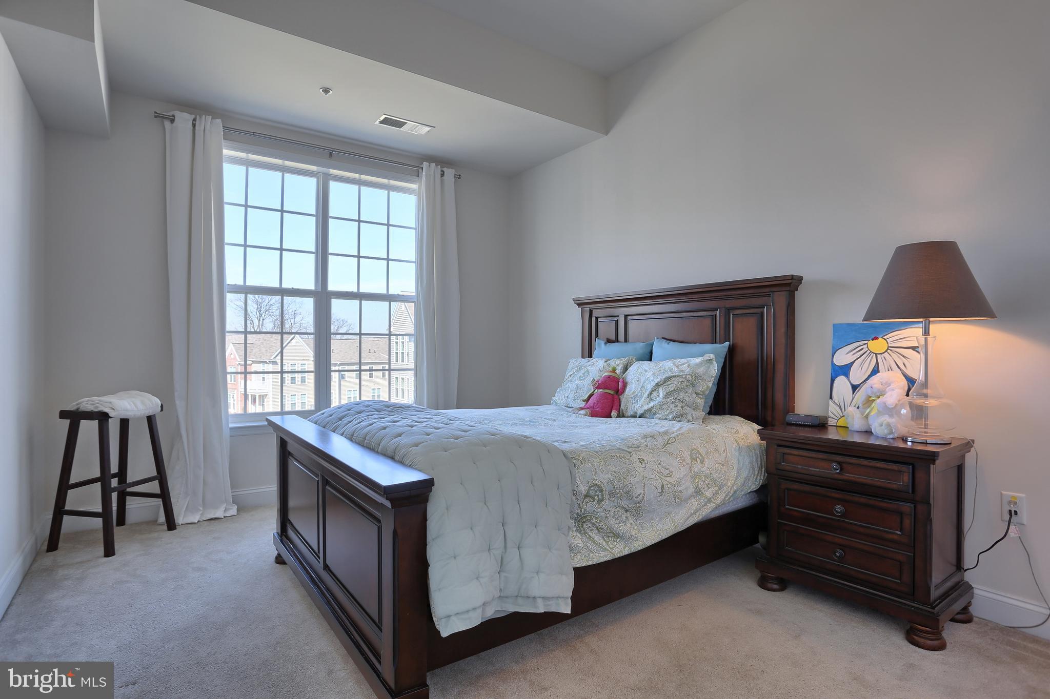 DEER RUN COMMONS - Residential