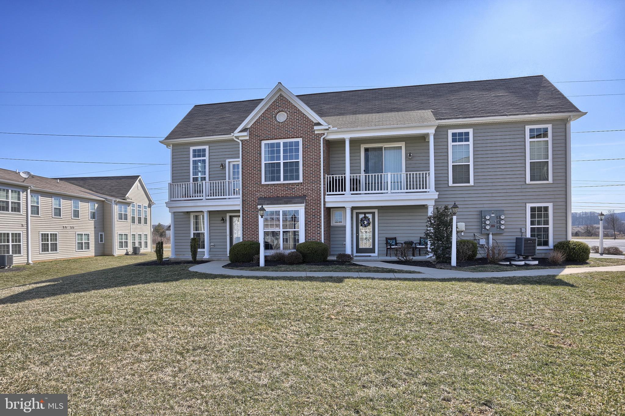 DEER RUN COMMONS - Residential