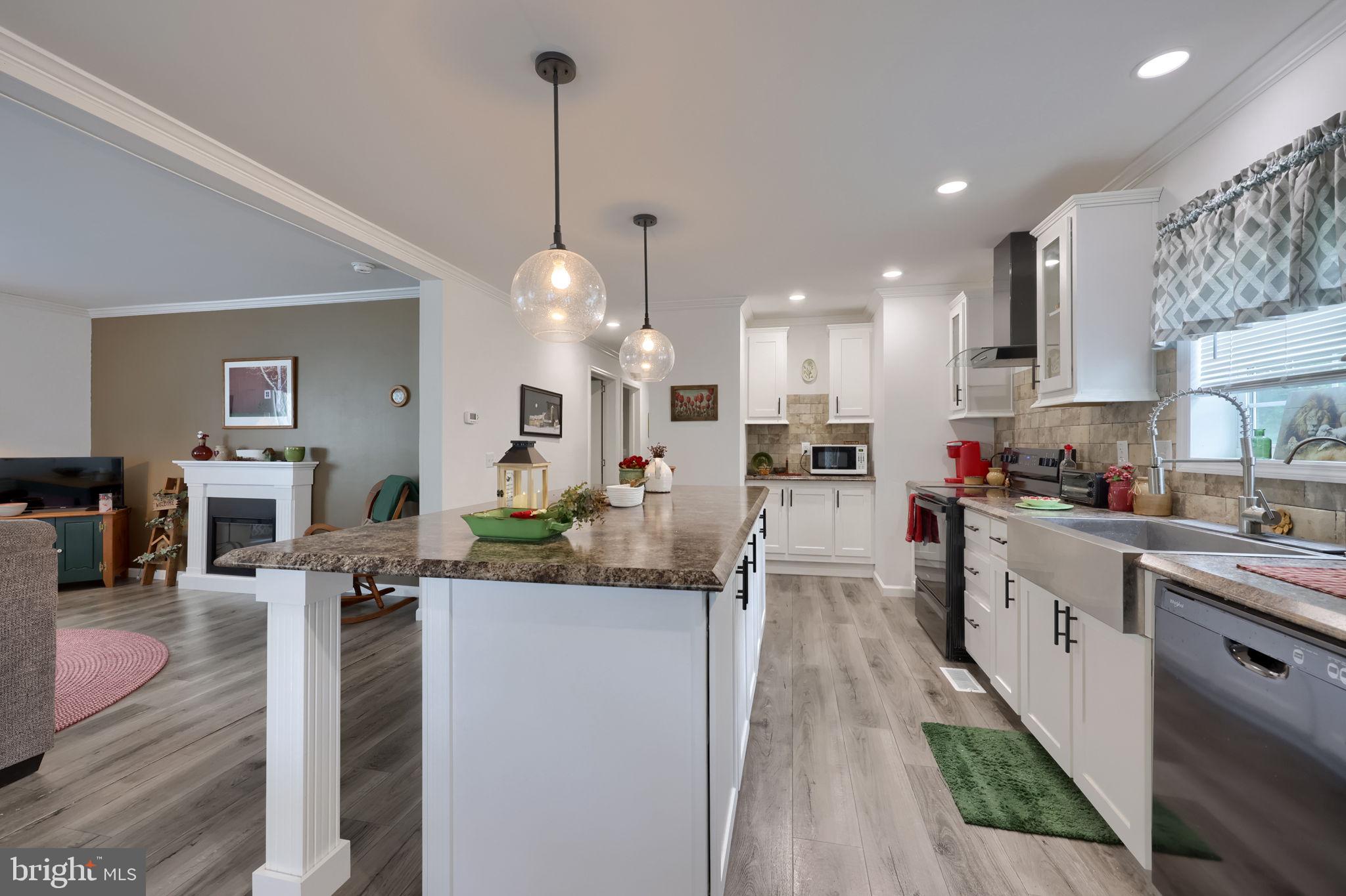 WINCHESTER MEADOWS - Residential