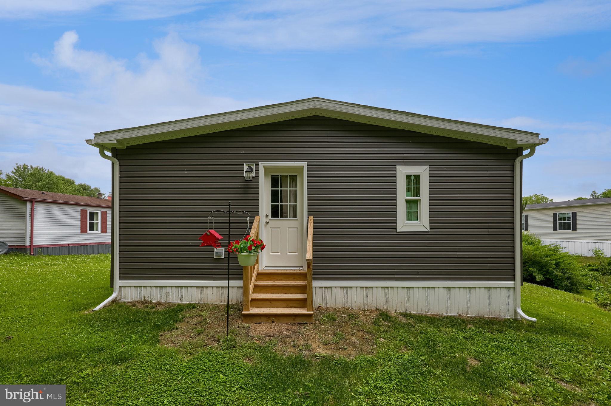 WINCHESTER MEADOWS - Residential