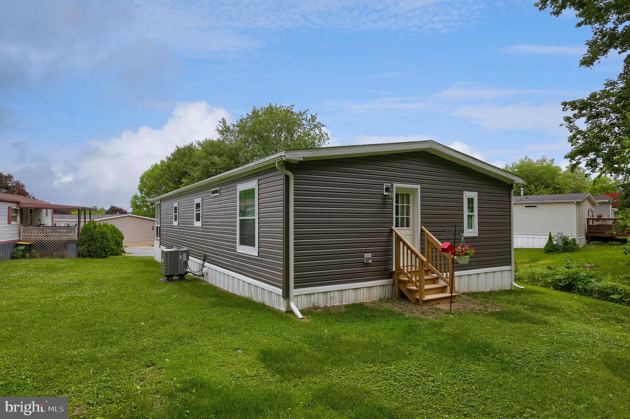 WINCHESTER MEADOWS - Residential