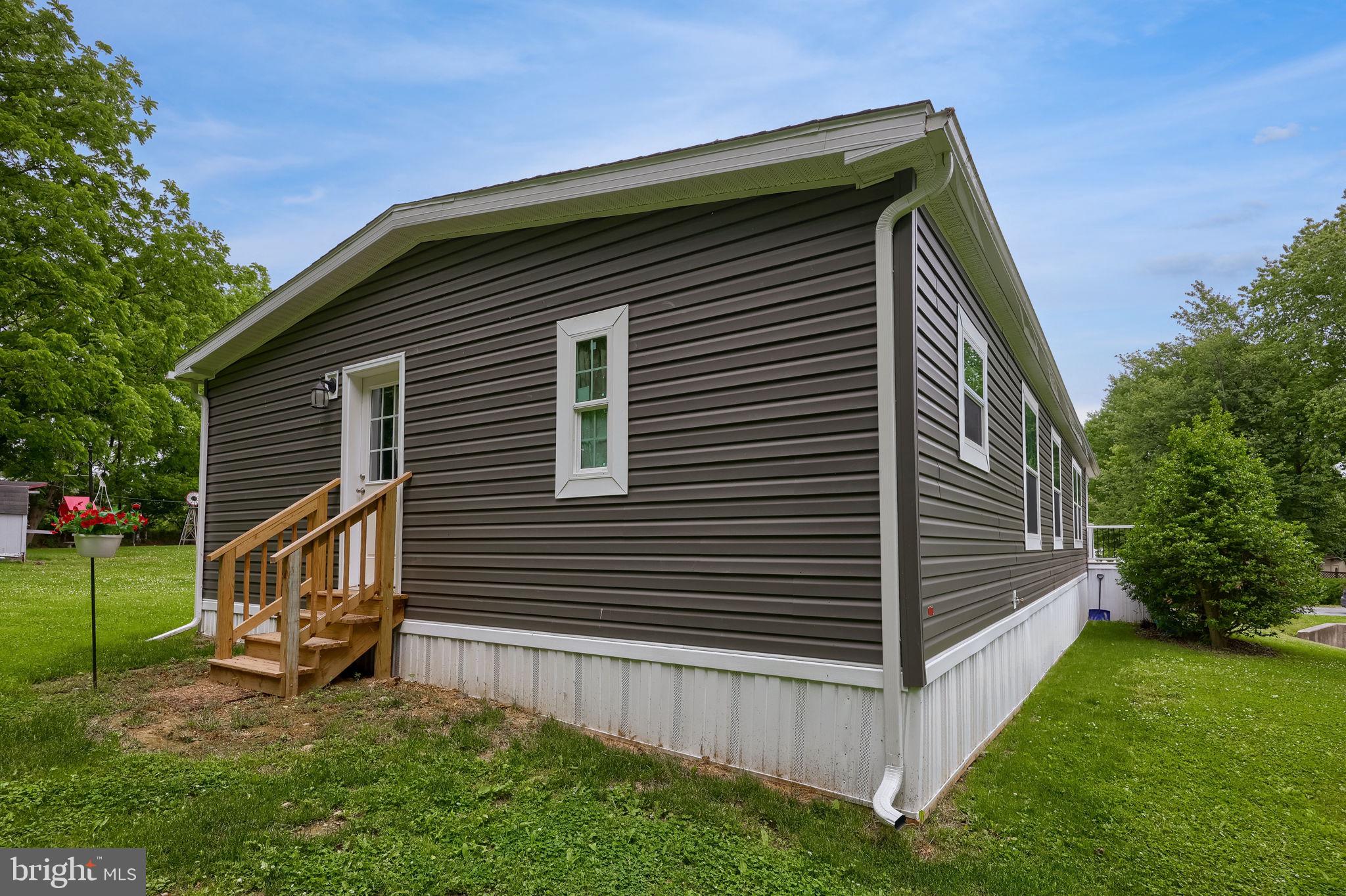 WINCHESTER MEADOWS - Residential