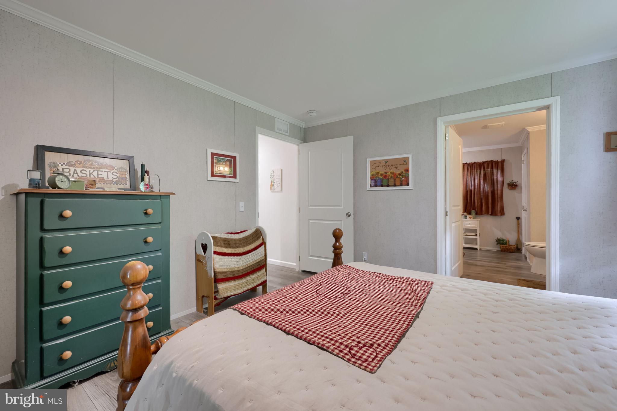 WINCHESTER MEADOWS - Residential