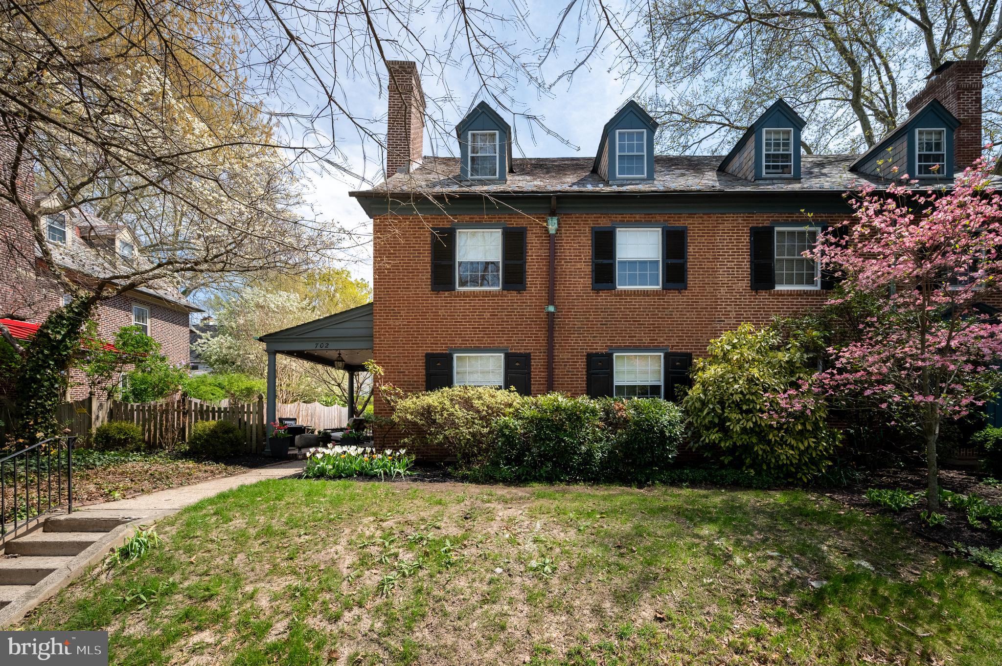 WAWASET PARK - Residential