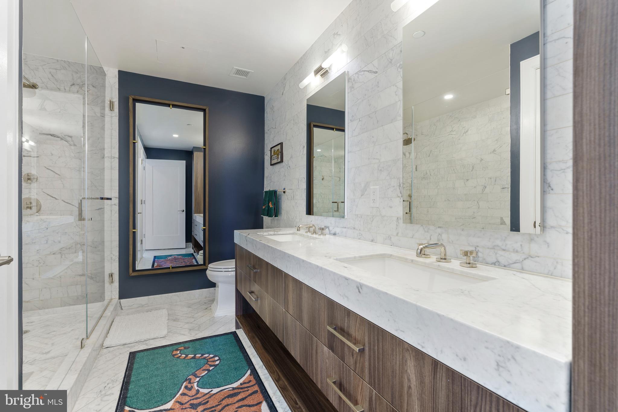 HARBOR EAST - Residential