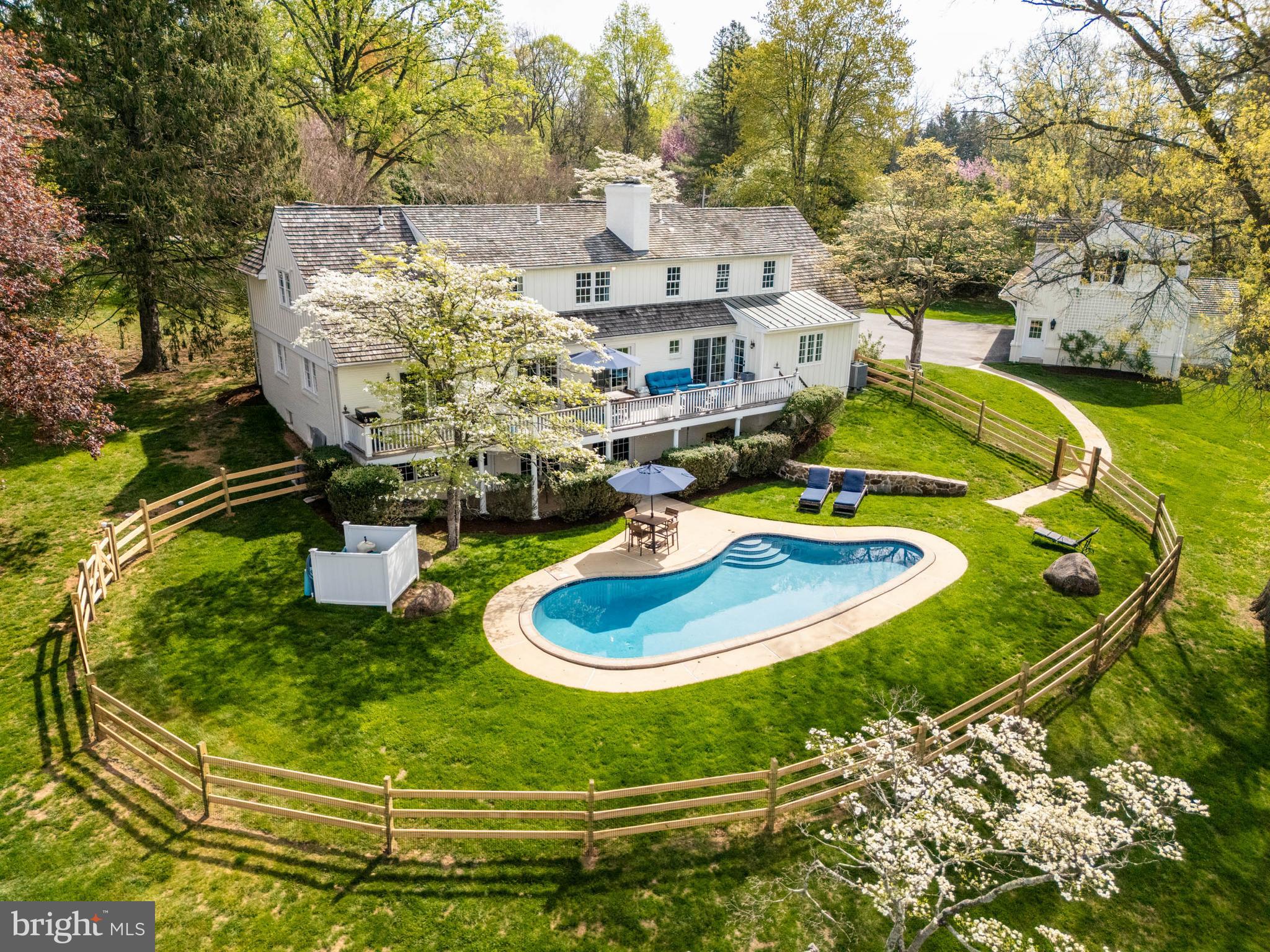 RADNOR HUNT - Residential