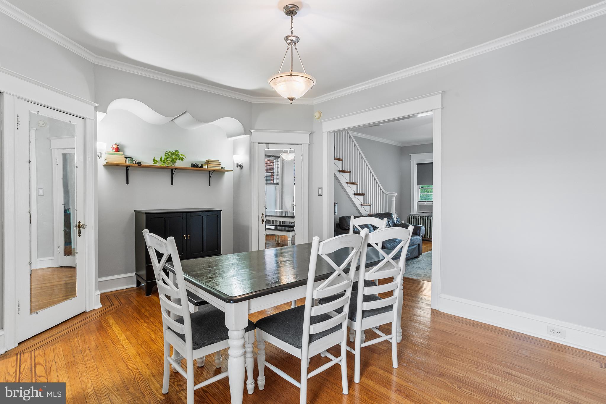 ROXBOROUGH - Residential