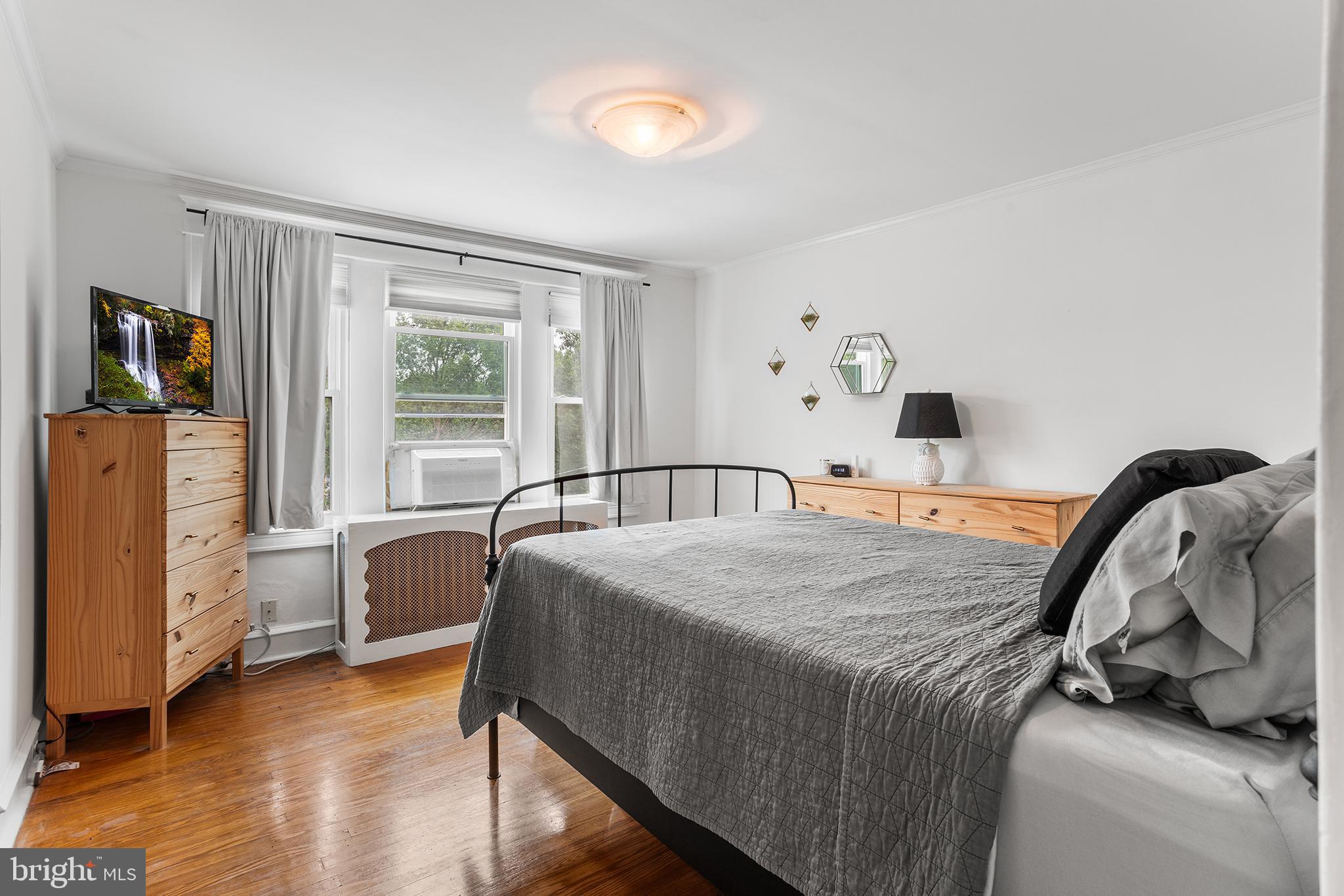ROXBOROUGH - Residential