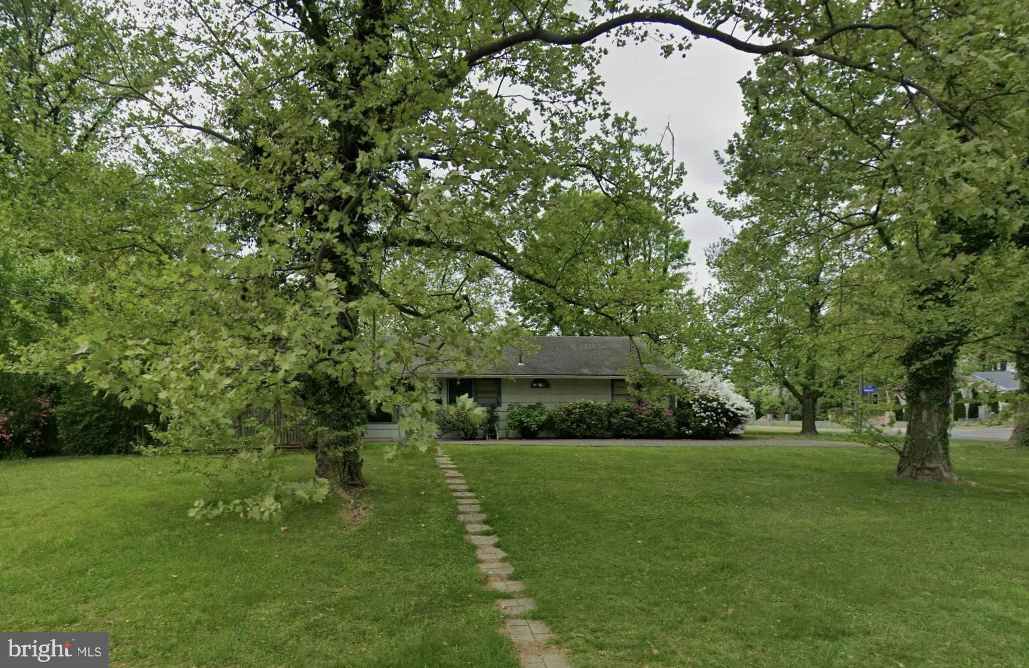 Priced $100K below market for a fast, as-is close. This 3BR/1BA, 1,040 sq ft rambler sits on a premium 0.28-acre corner lot with direct main-road access, in the sought-after, non-HOA Jefferson Village neighborhood — a huge plus for builders eyeing visibility and buildability.

Multiple new-construction homes have already gone up on this same street, proof that this block is actively transitioning and comps are climbing fast.

Location is unbeatable: minutes to Route 50, I-495, I-66, East Falls Church Metro, Mosaic District, Tysons Corner, and Eden Center.

Move fast on a rebuild/flip, or hold it as a liveable rental — solid mid-century bones, just needs cosmetic work to shine. As-is sale, quick settlement preferred. This is an AS-IS sale.

Here's the move: get this under contract before the next new build on the street resets the comps even higher.