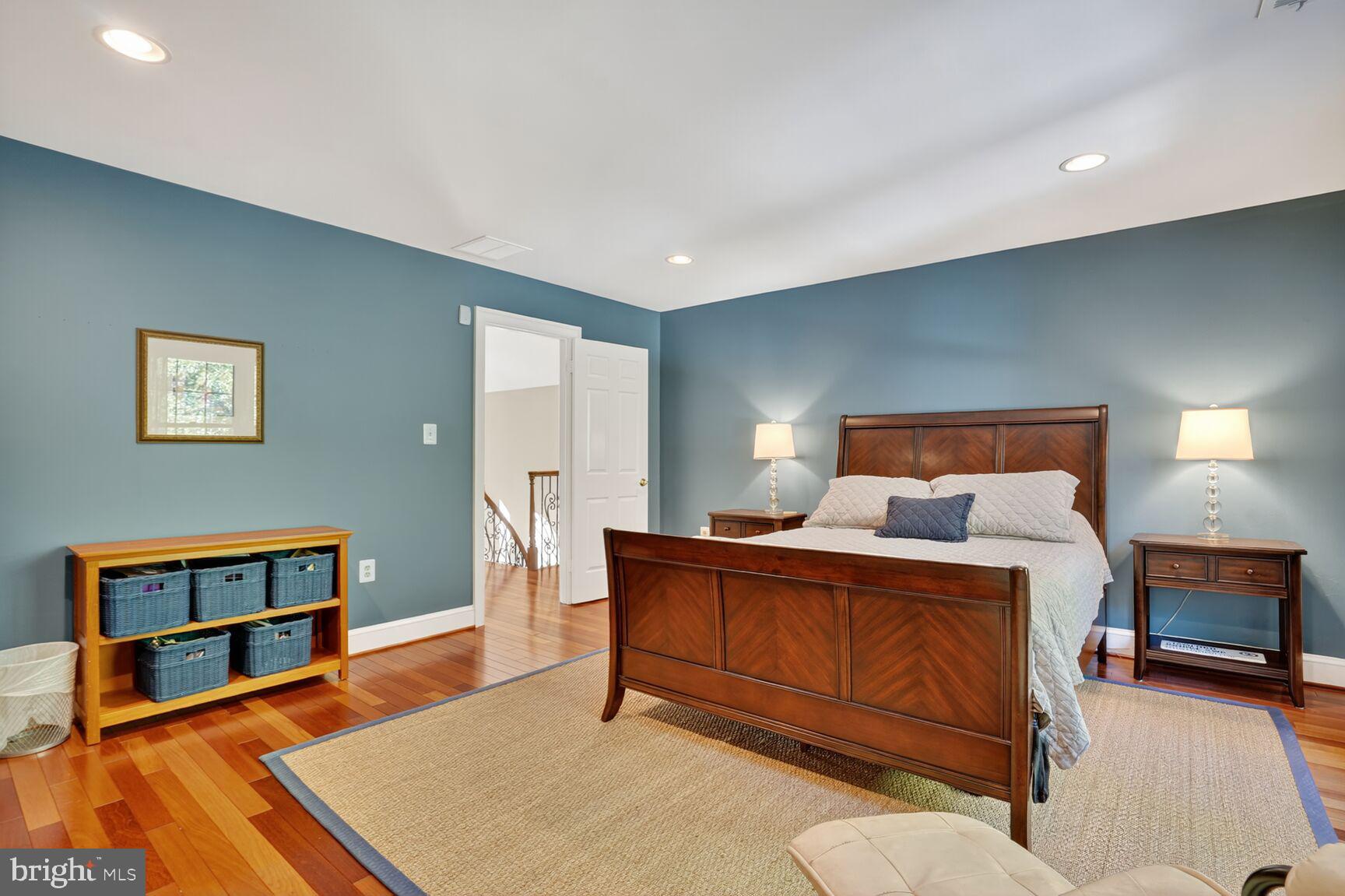 CEDAR KNOLL - Residential