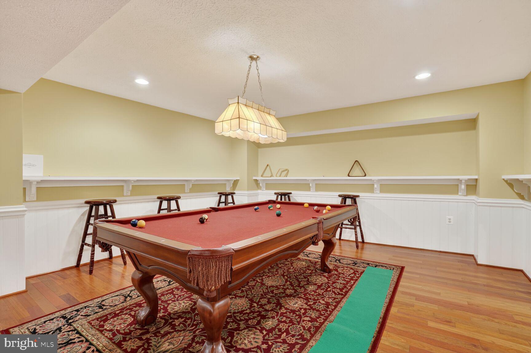 CEDAR KNOLL - Residential
