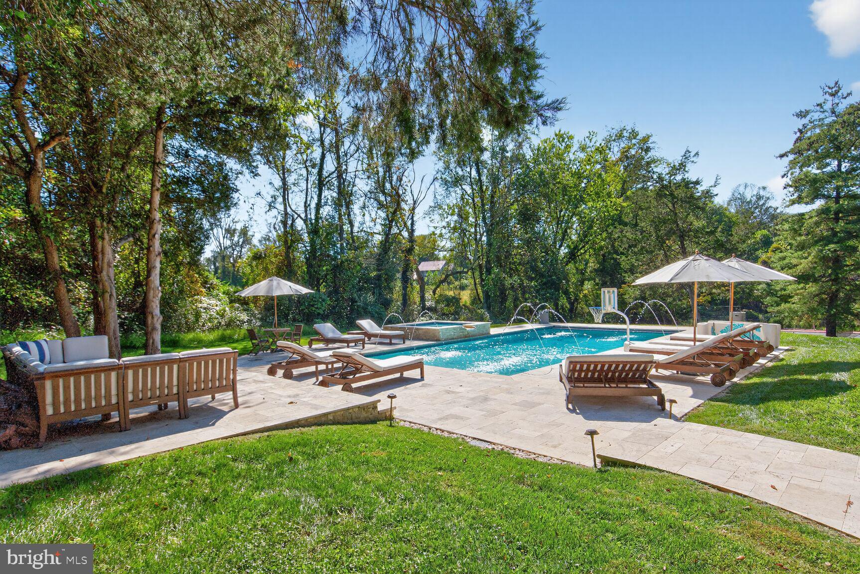 CEDAR KNOLL - Residential