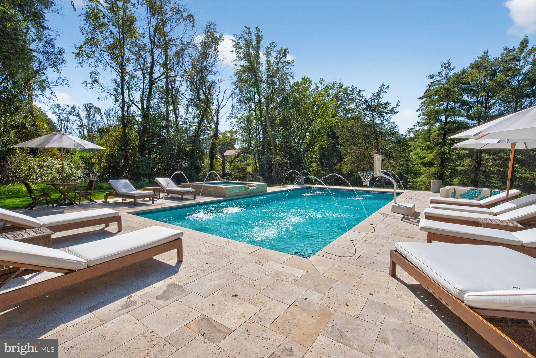 CEDAR KNOLL - Residential