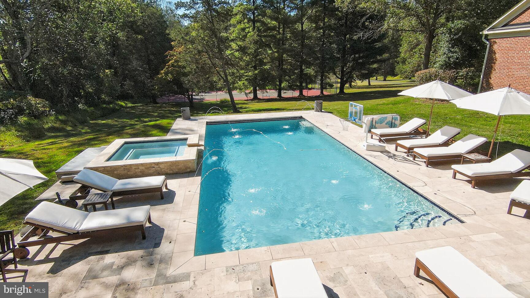 CEDAR KNOLL - Residential