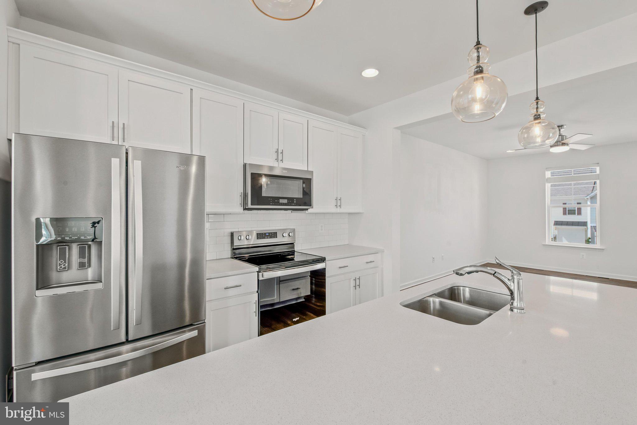 OVERLOOK AT RIVERSIDE TOWNHOMES - Residential