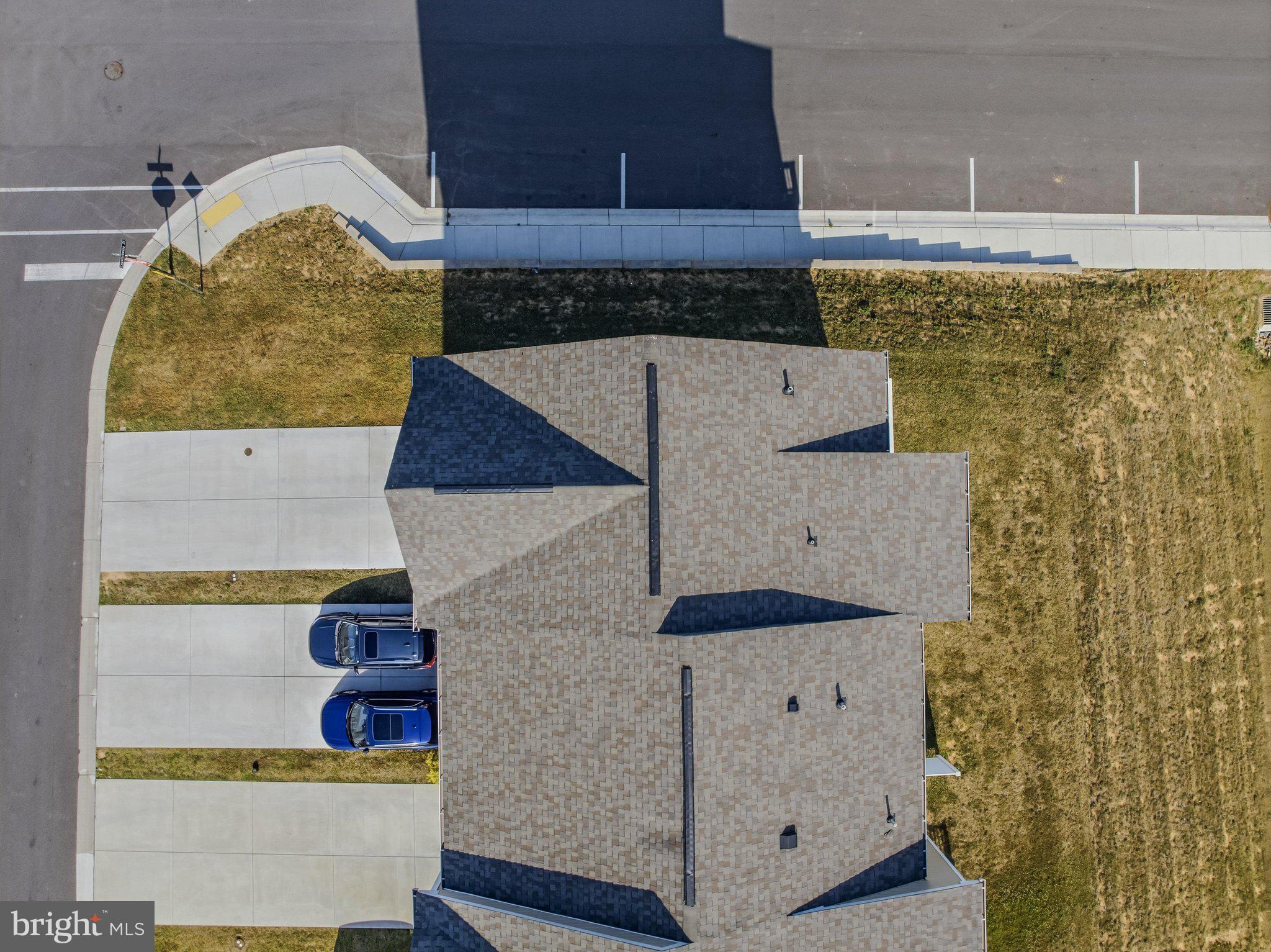 OVERLOOK AT RIVERSIDE TOWNHOMES - Residential