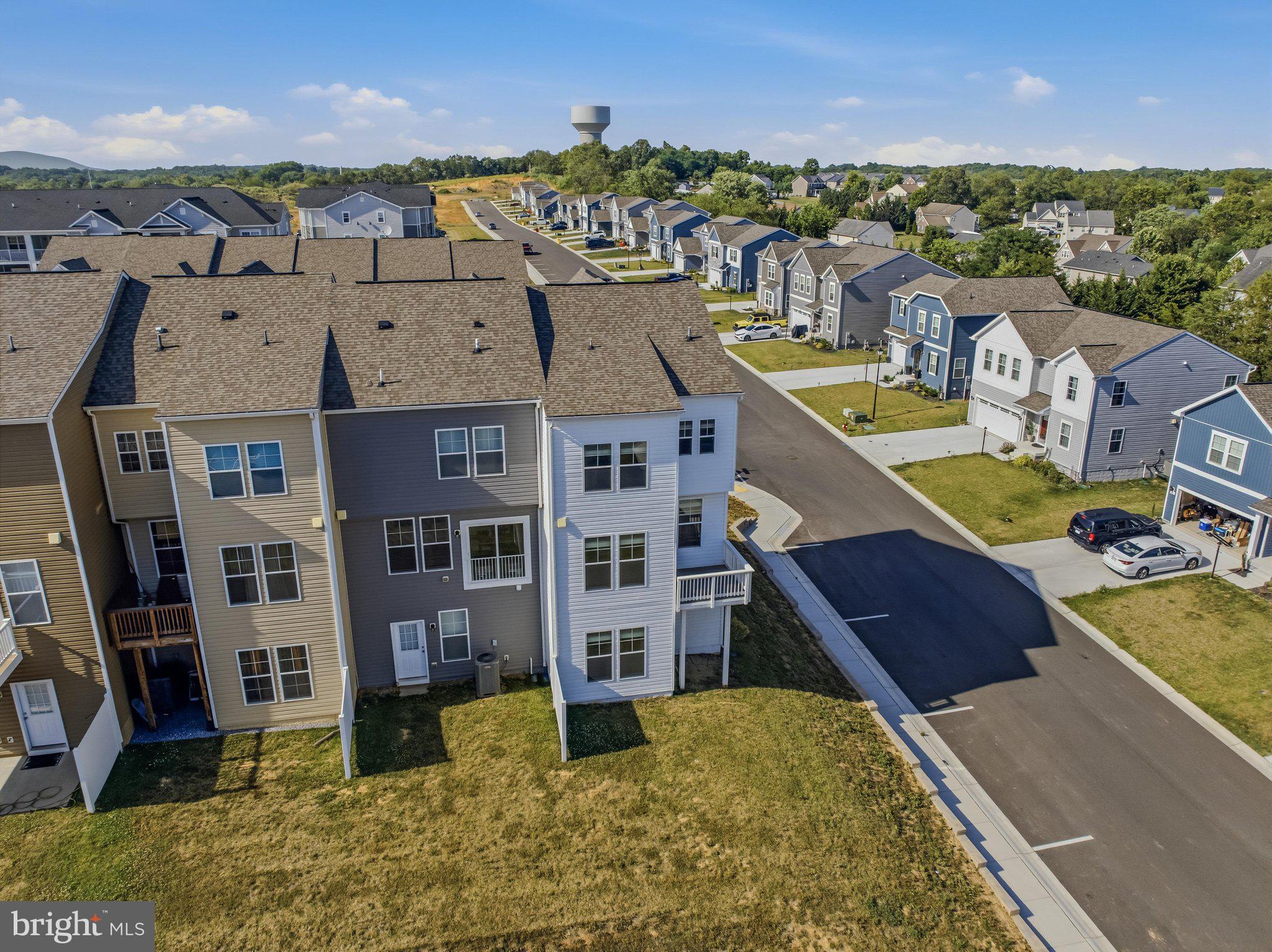 OVERLOOK AT RIVERSIDE TOWNHOMES - Residential