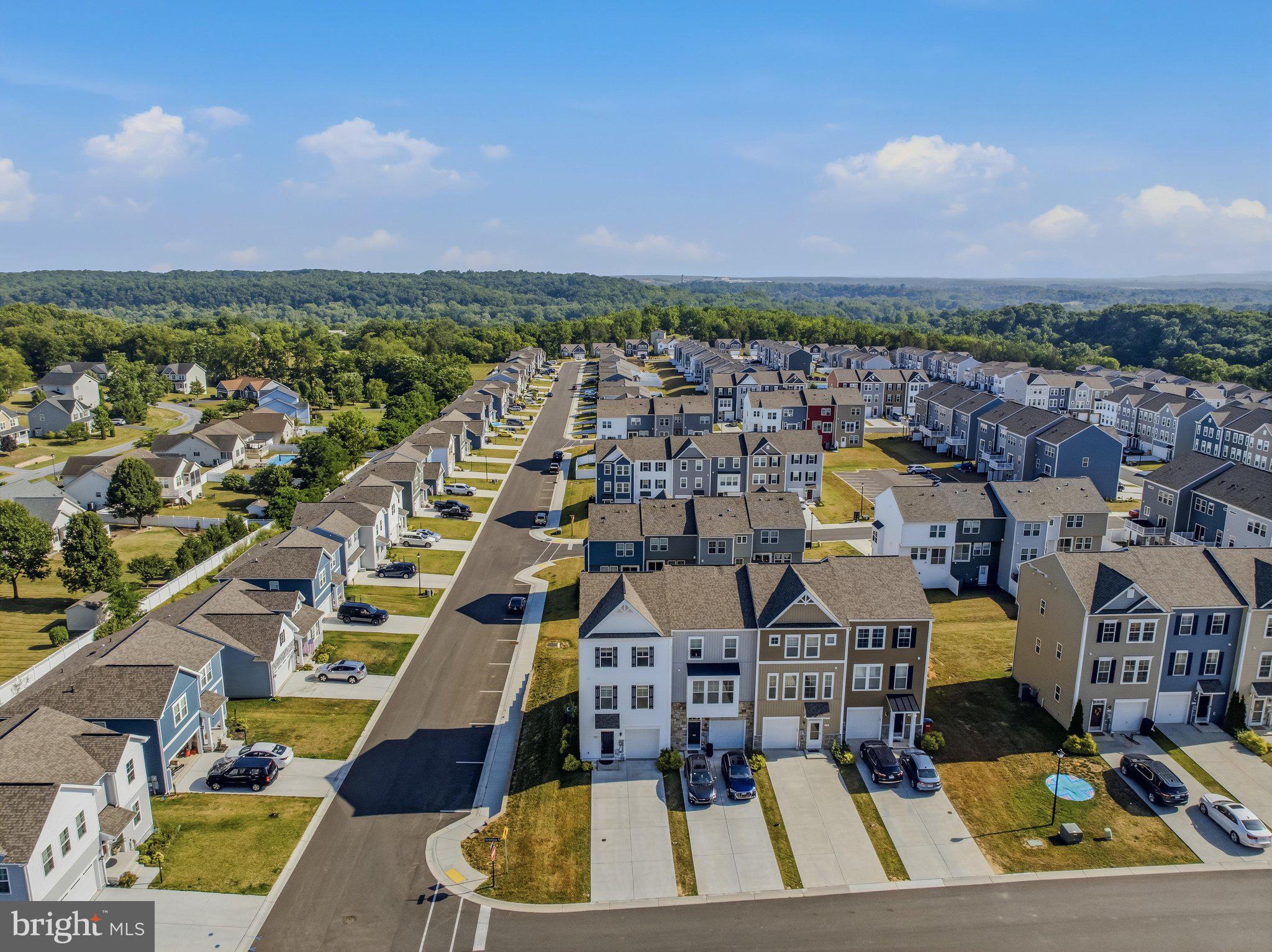 OVERLOOK AT RIVERSIDE TOWNHOMES - Residential