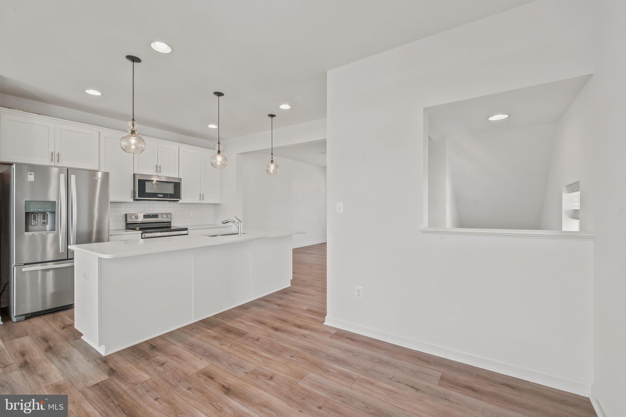 OVERLOOK AT RIVERSIDE TOWNHOMES - Residential