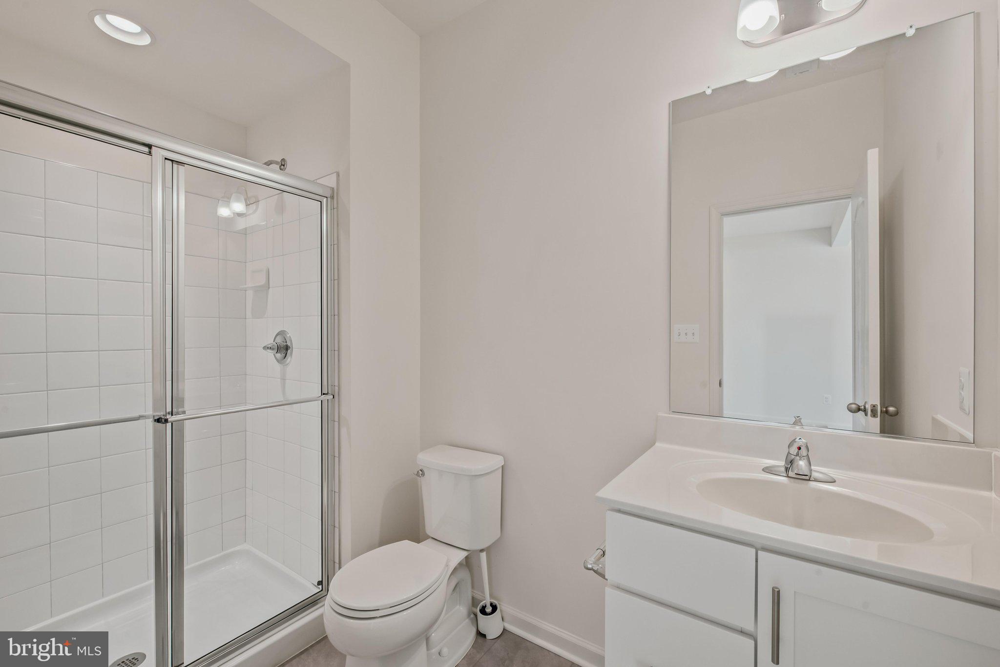 OVERLOOK AT RIVERSIDE TOWNHOMES - Residential