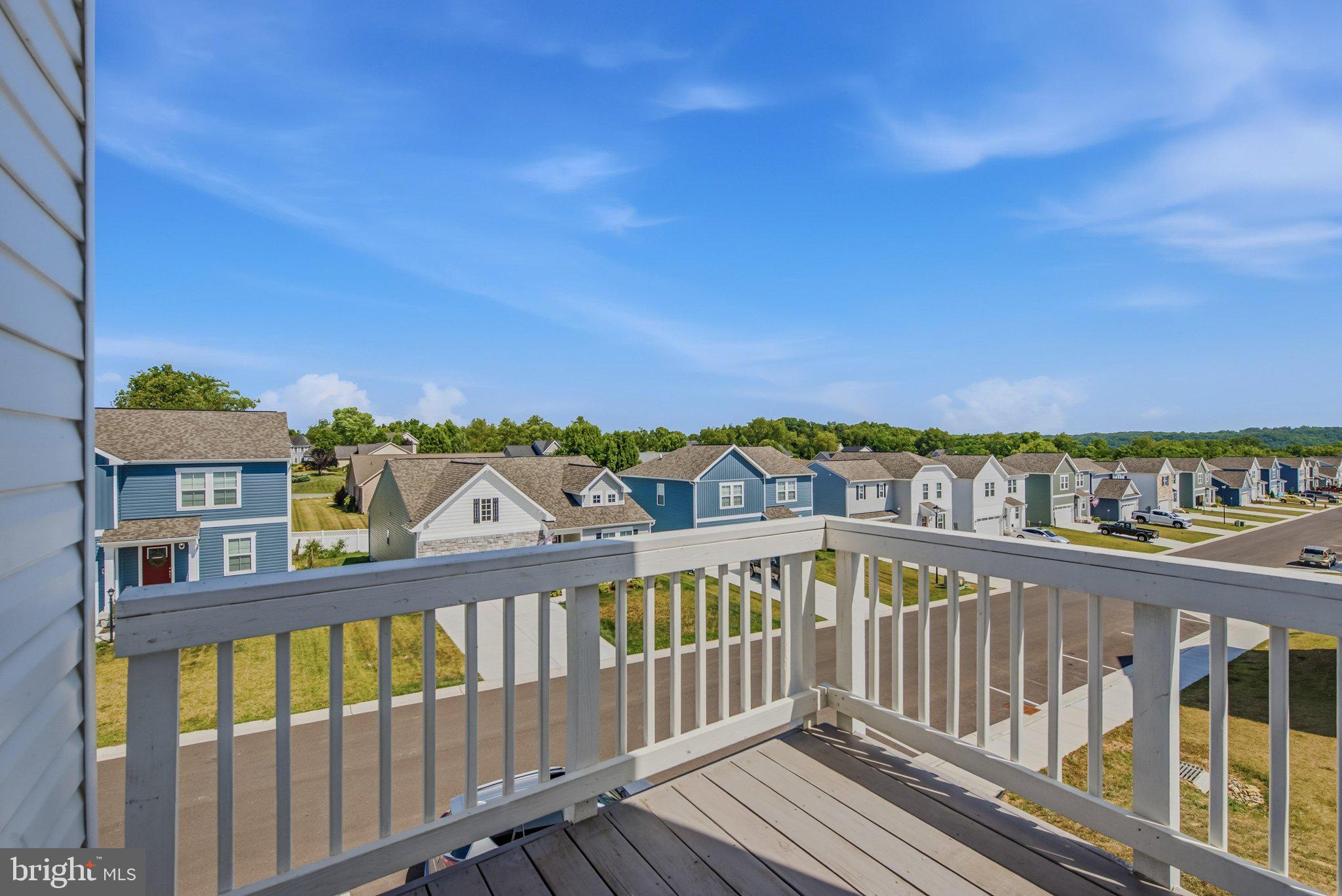OVERLOOK AT RIVERSIDE TOWNHOMES - Residential