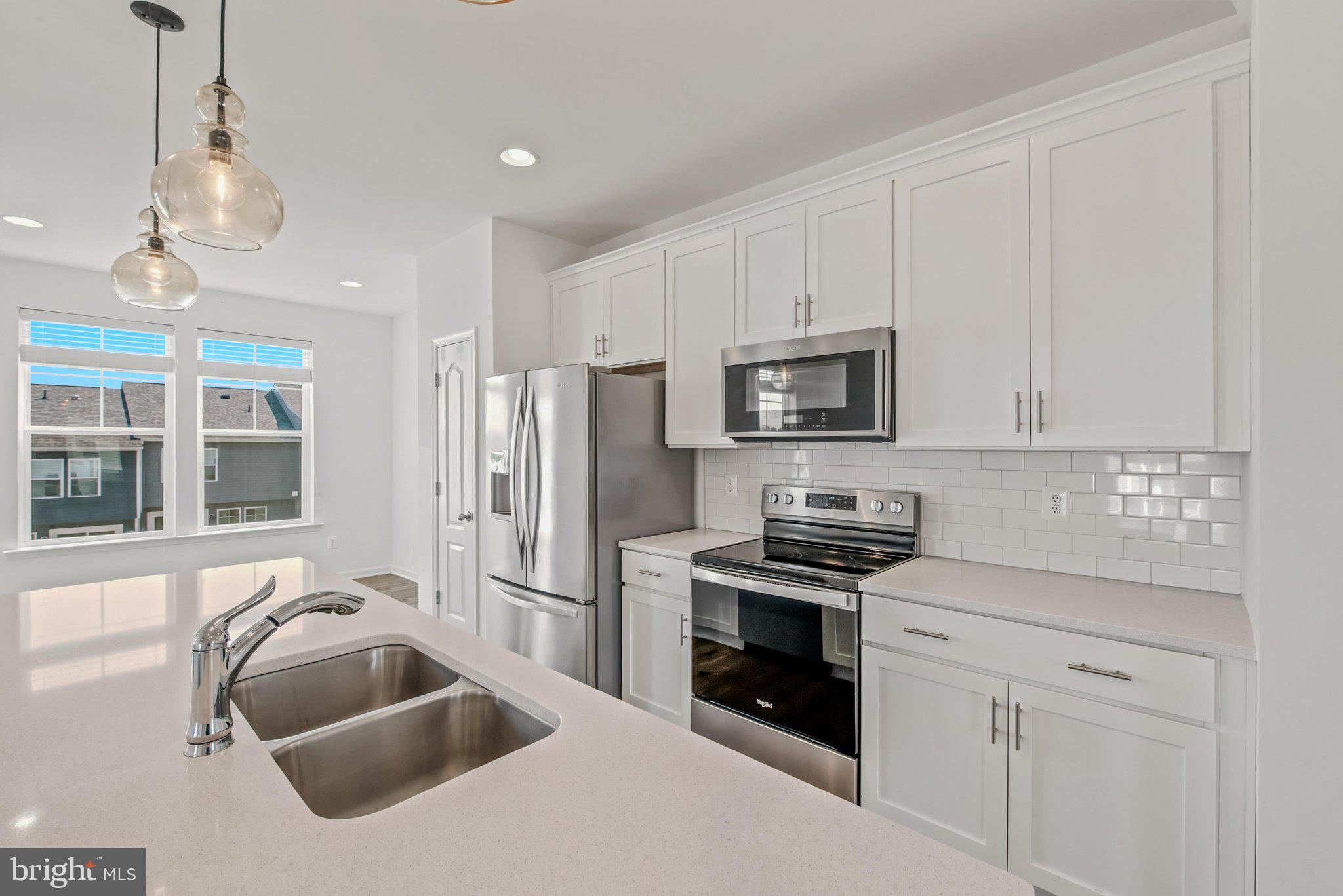 OVERLOOK AT RIVERSIDE TOWNHOMES - Residential