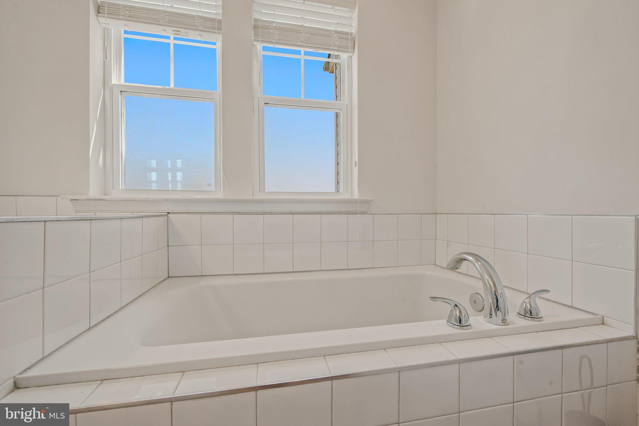 OVERLOOK AT RIVERSIDE TOWNHOMES - Residential