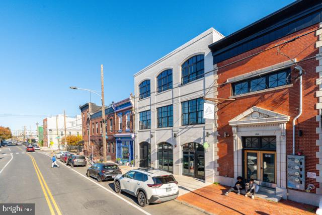 FISHTOWN - Commercial Sale