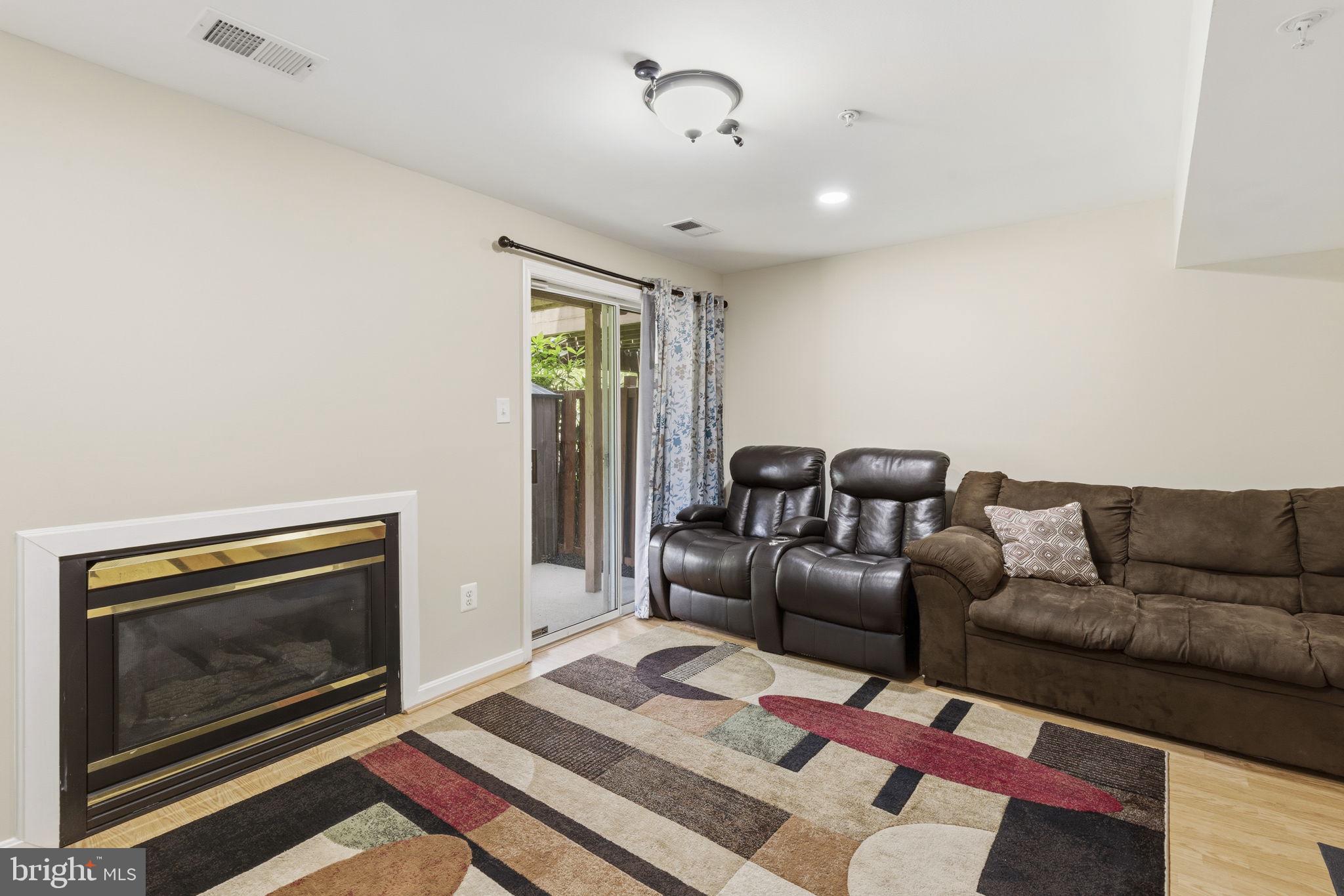 LYNDWOOD - Residential