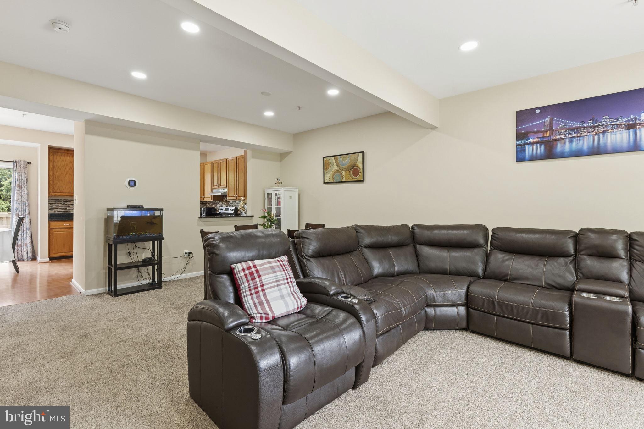 LYNDWOOD - Residential