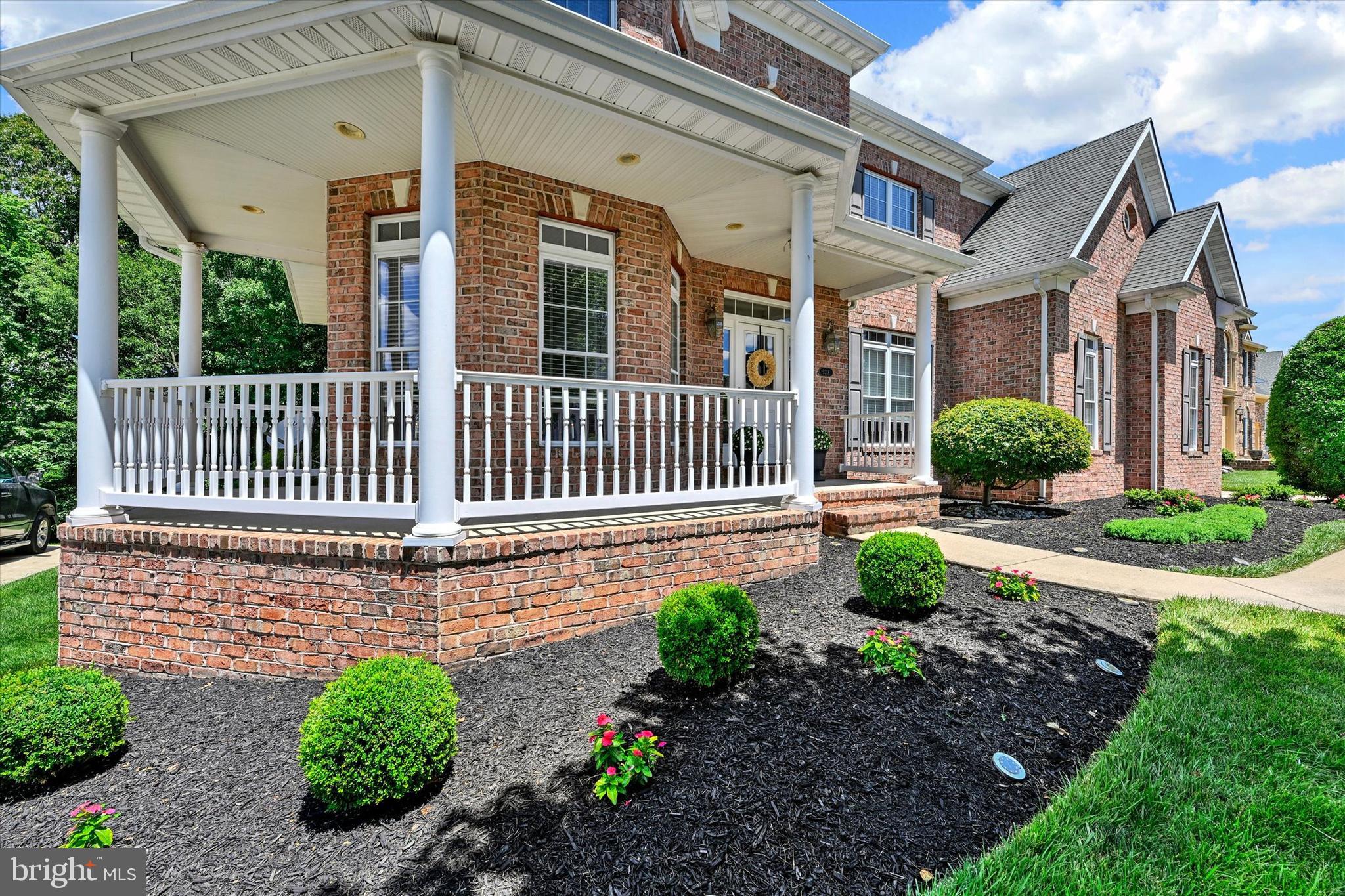 CROMWELL WOODS - Residential