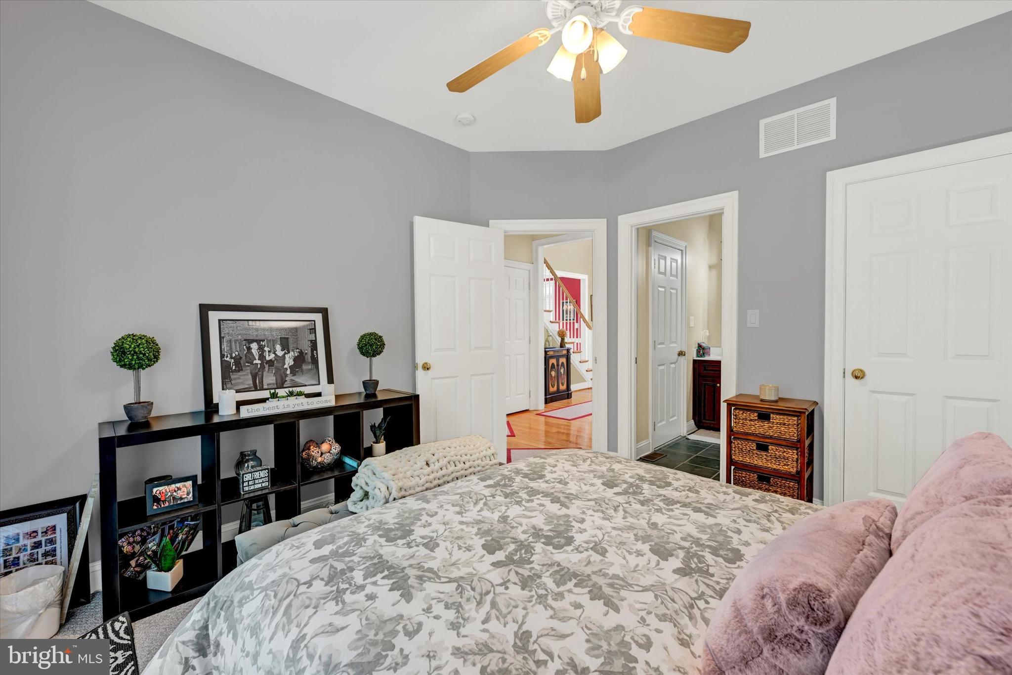 CROMWELL WOODS - Residential