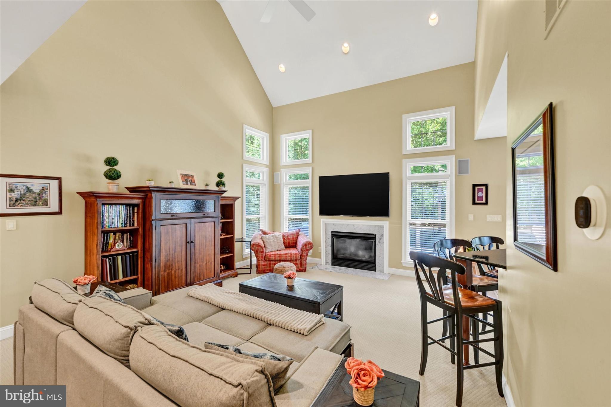 CROMWELL WOODS - Residential