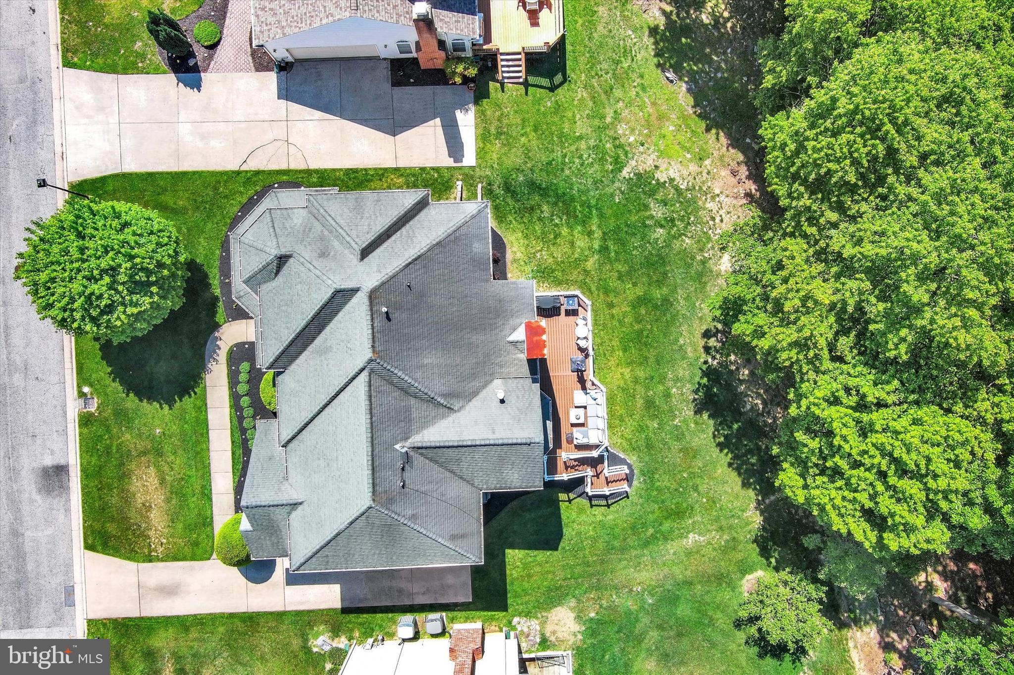 CROMWELL WOODS - Residential