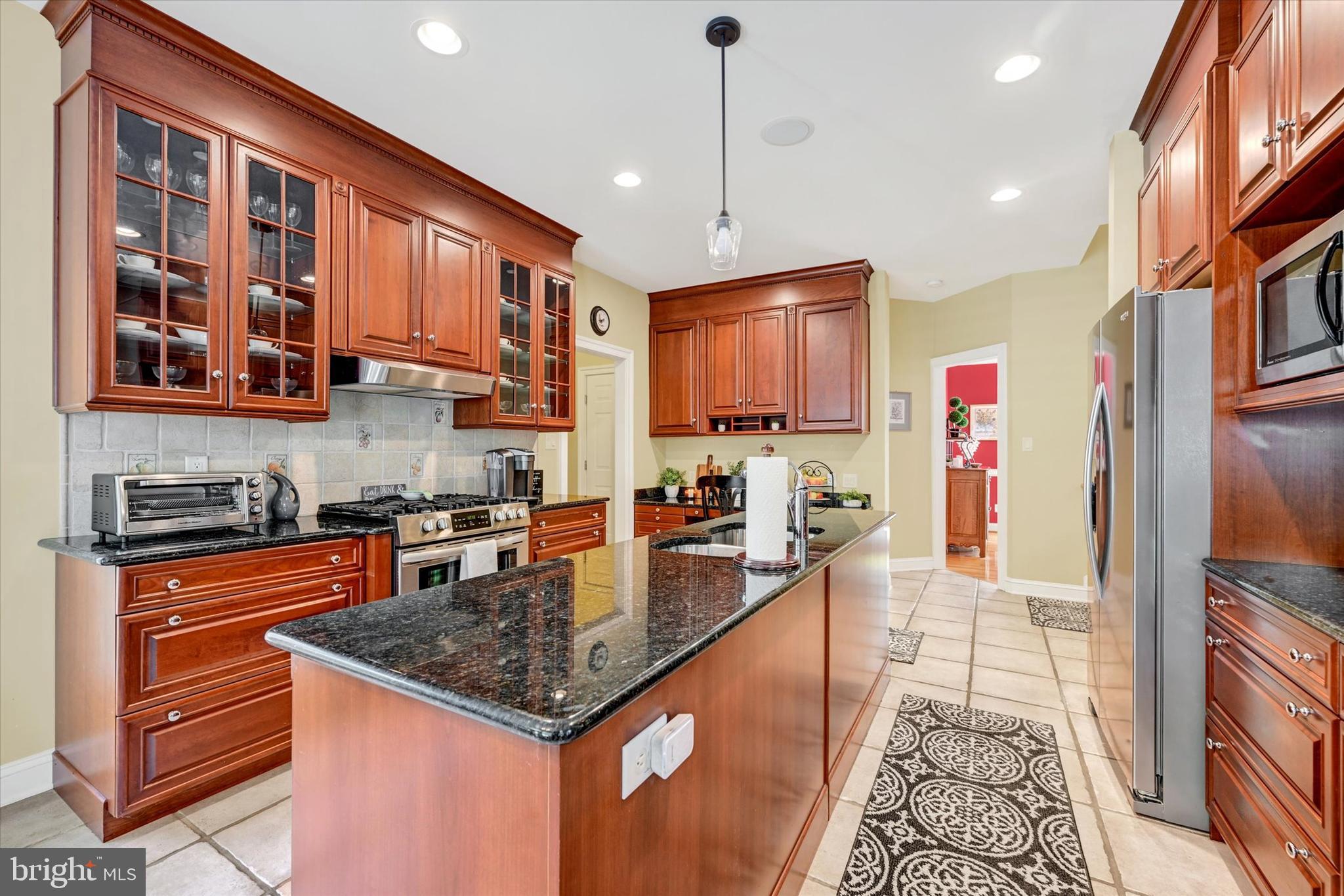 CROMWELL WOODS - Residential