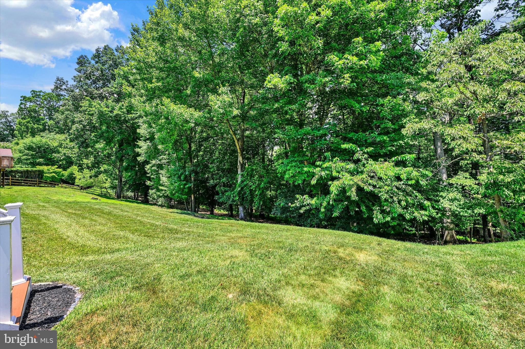 CROMWELL WOODS - Residential