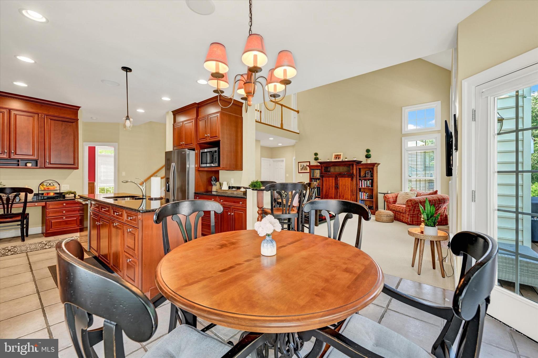 CROMWELL WOODS - Residential