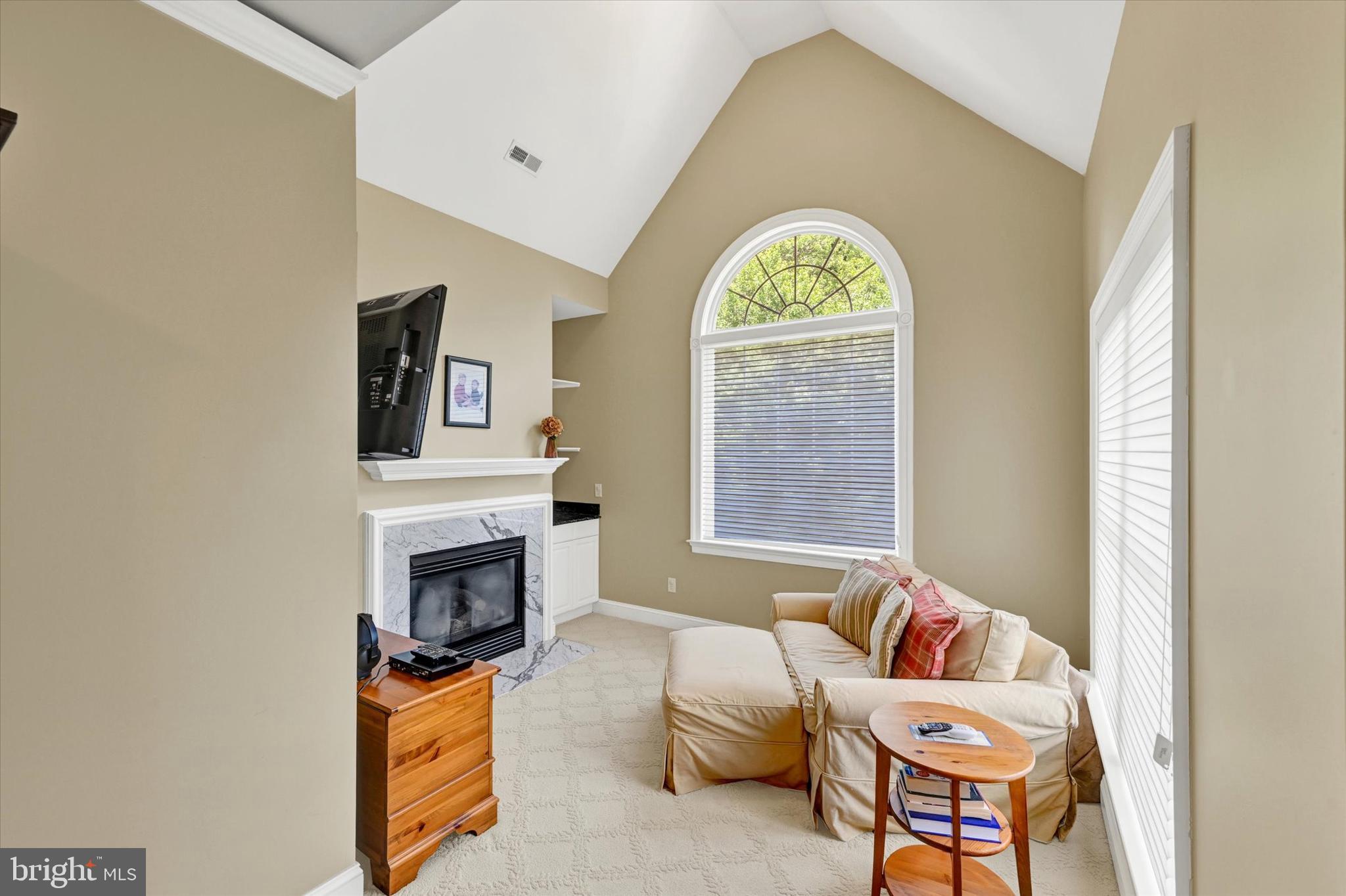 CROMWELL WOODS - Residential