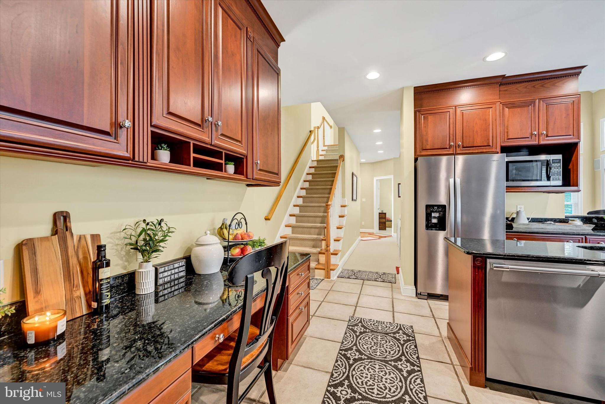 CROMWELL WOODS - Residential