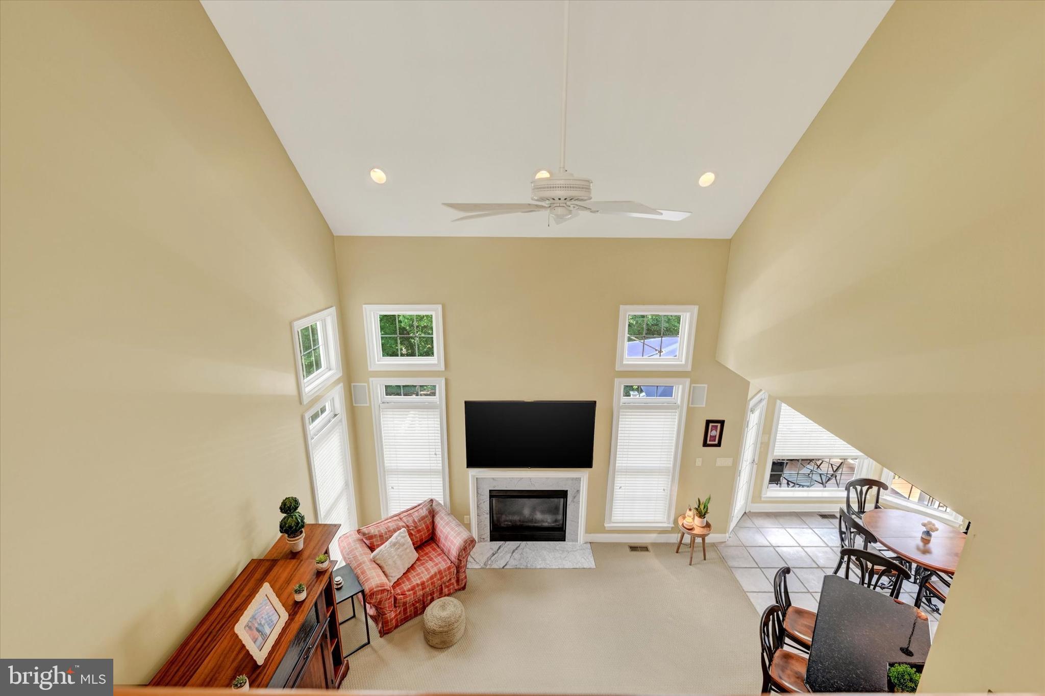 CROMWELL WOODS - Residential