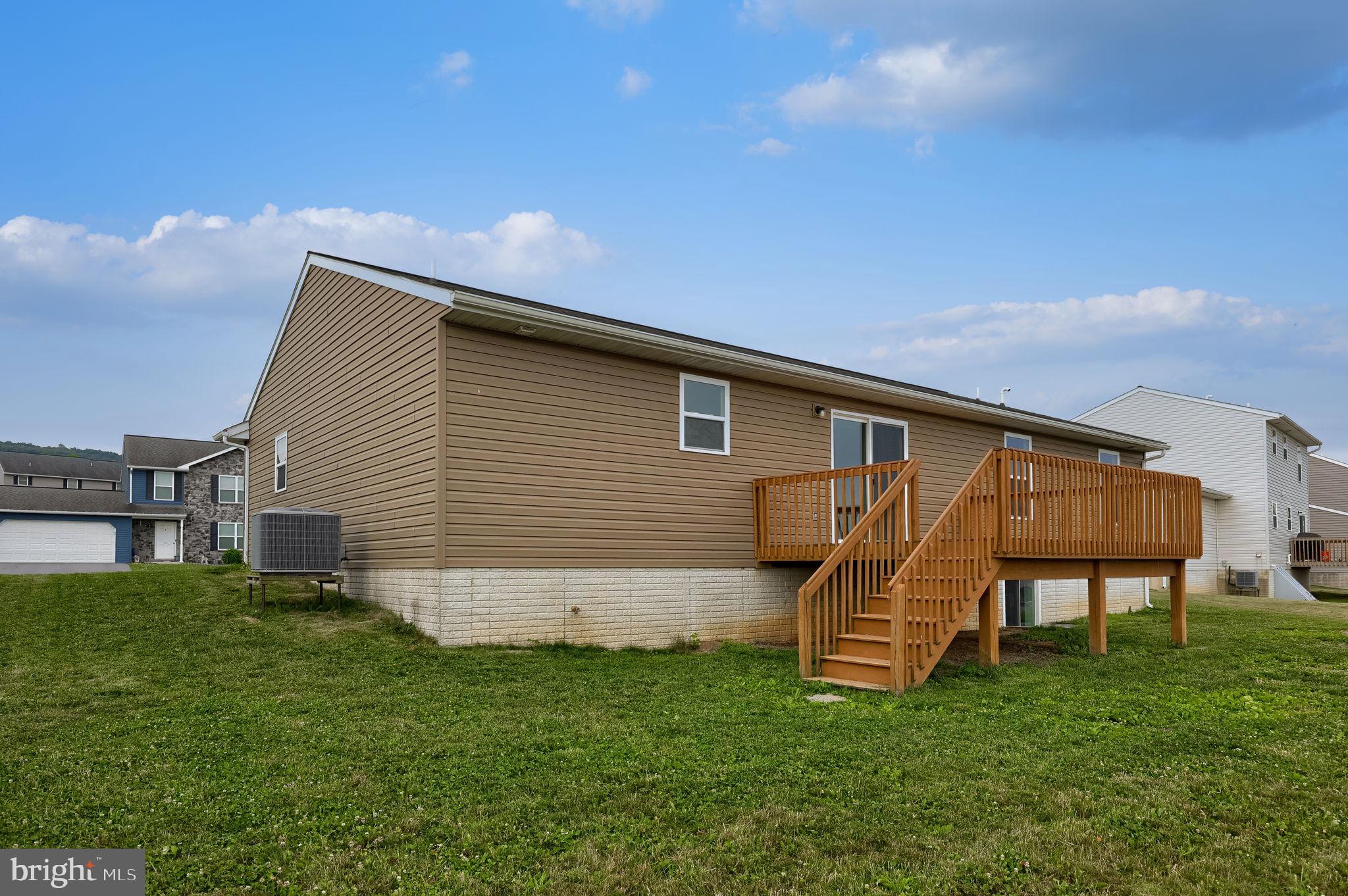 NEWBURG VILLAGE - Residential