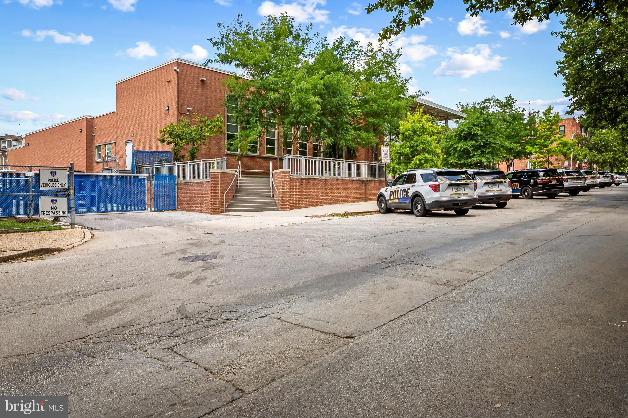 SANDTOWN-WINCHESTER - Residential
