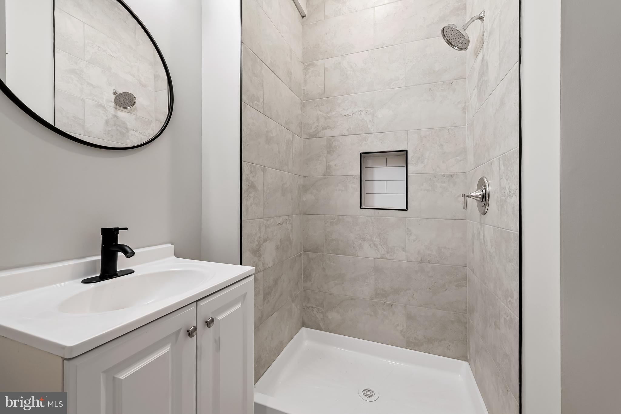 SANDTOWN-WINCHESTER - Residential