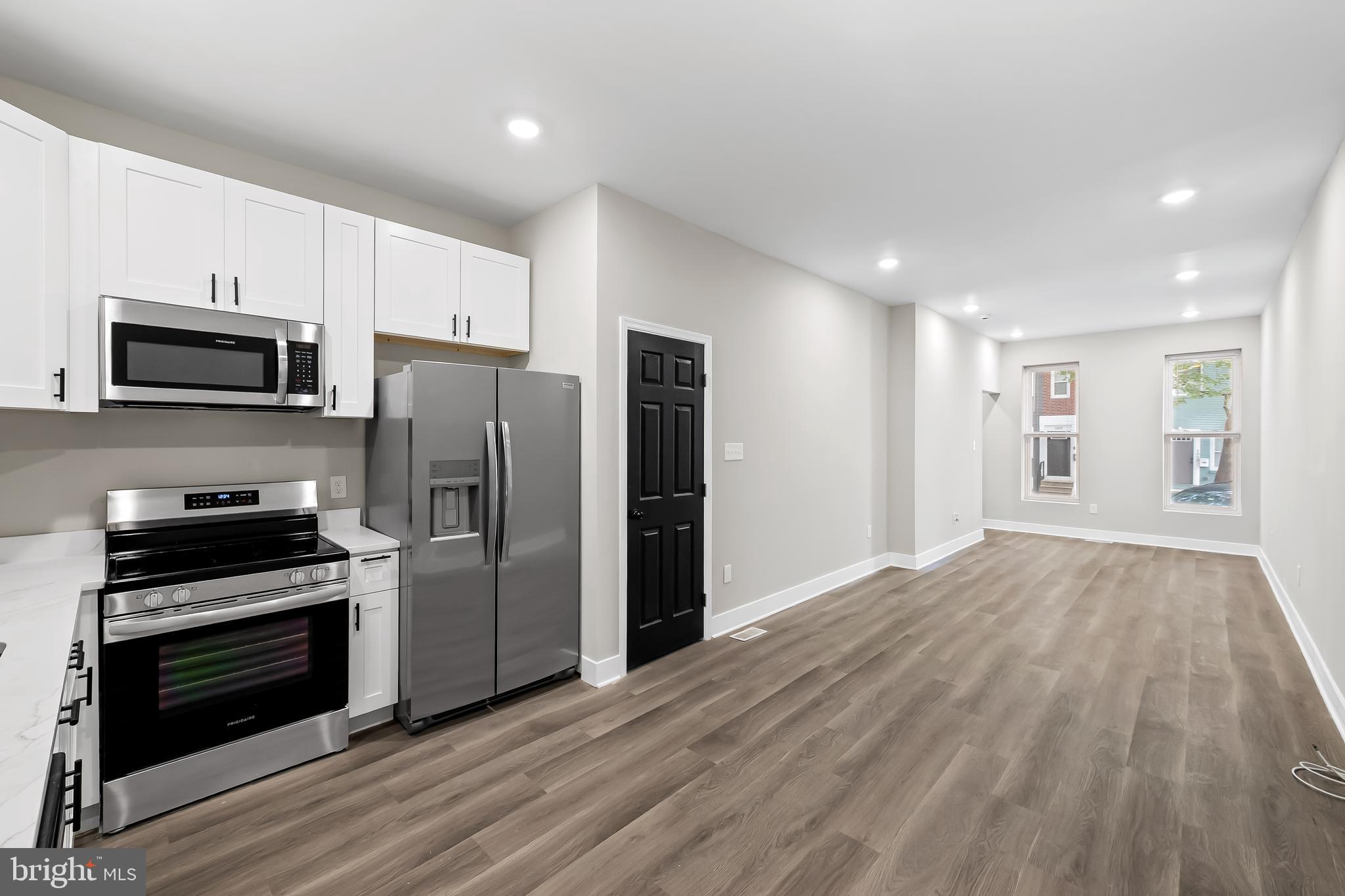 SANDTOWN-WINCHESTER - Residential