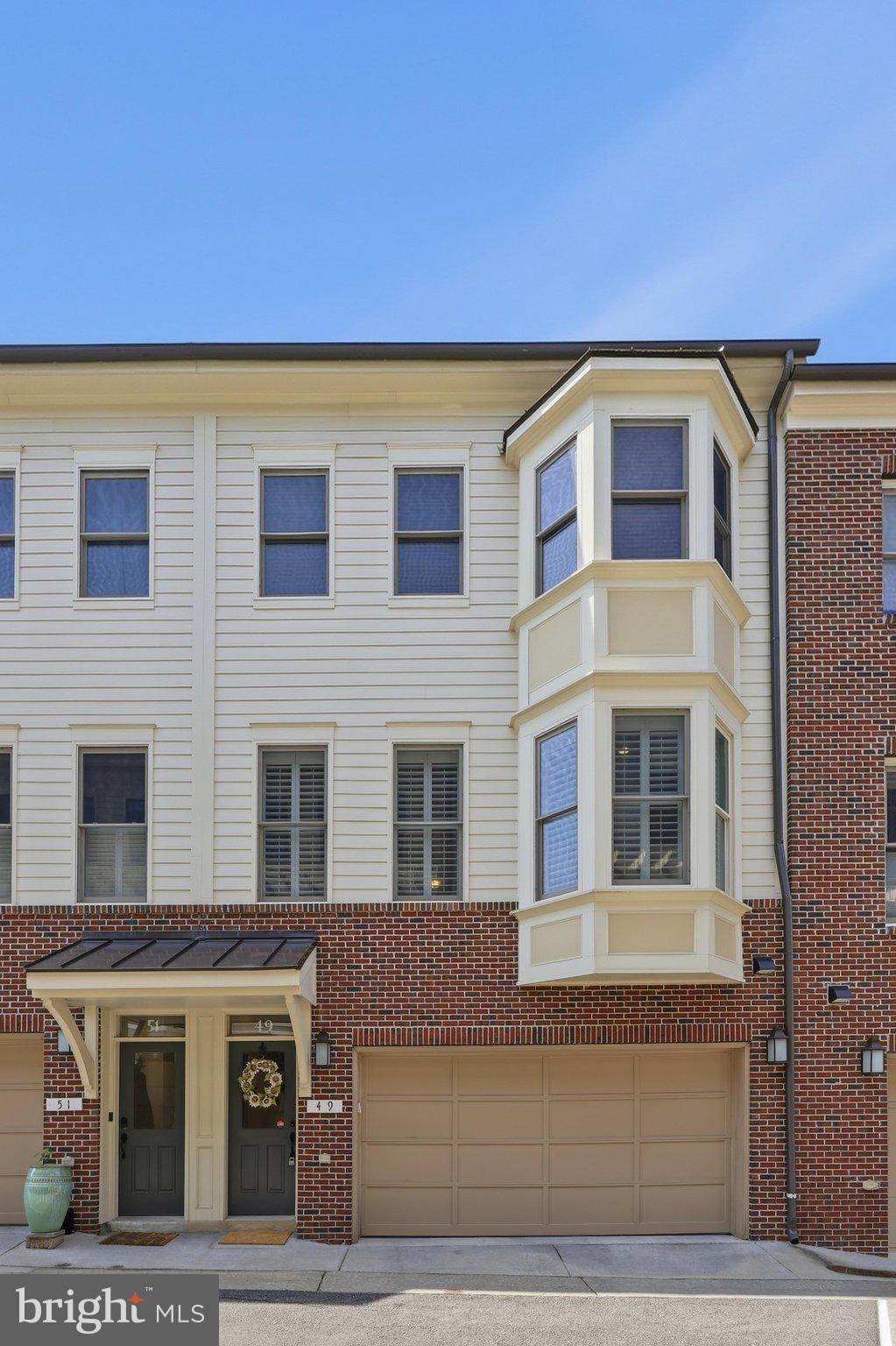 MAXWELL SQUARE - Residential