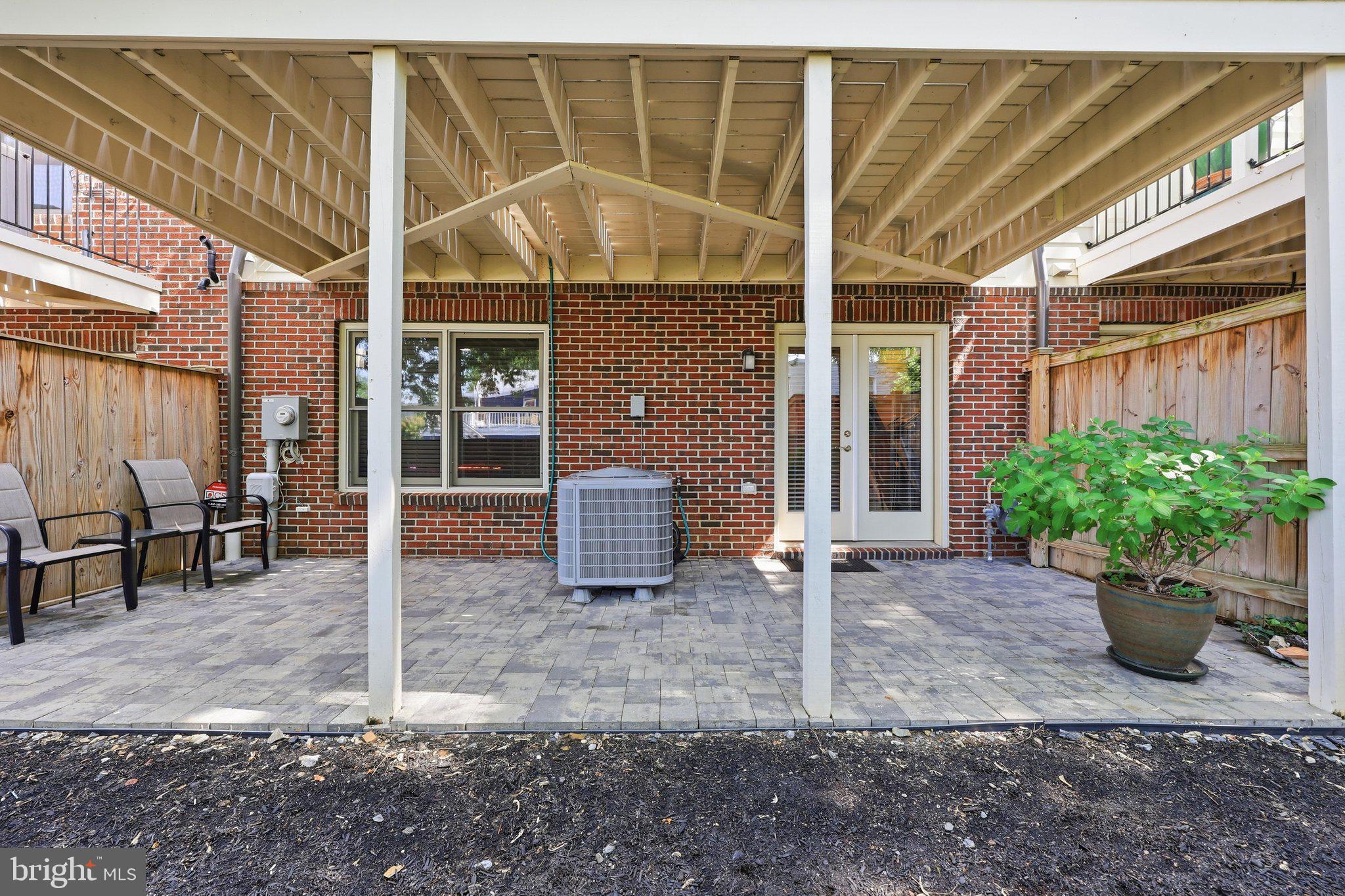 MAXWELL SQUARE - Residential