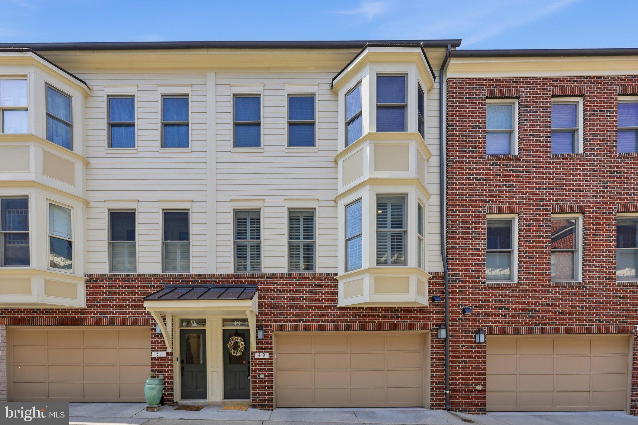 MAXWELL SQUARE - Residential