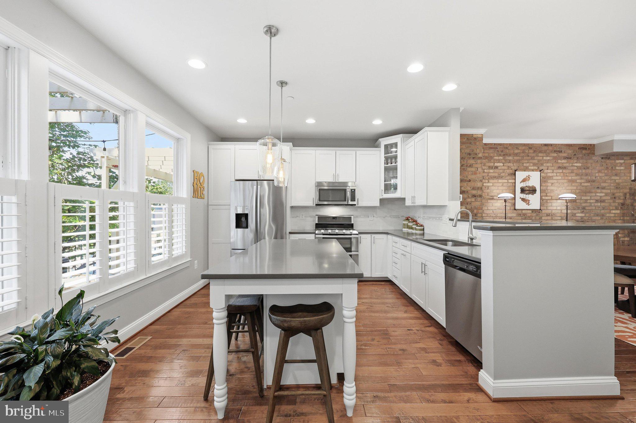 MAXWELL SQUARE - Residential